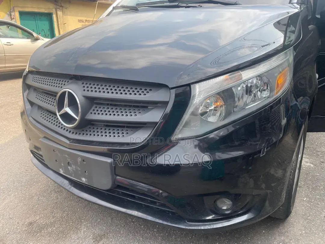 Mercedes-Benz Metris 2.0 FWD 2018 Black