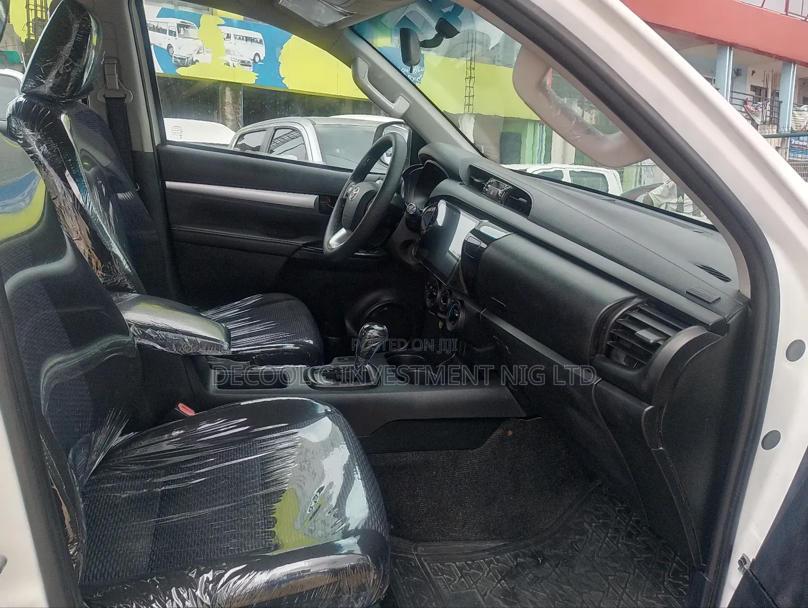 Toyota Hilux Revo Double Cab Petrol 2.7 RWD 2022 White