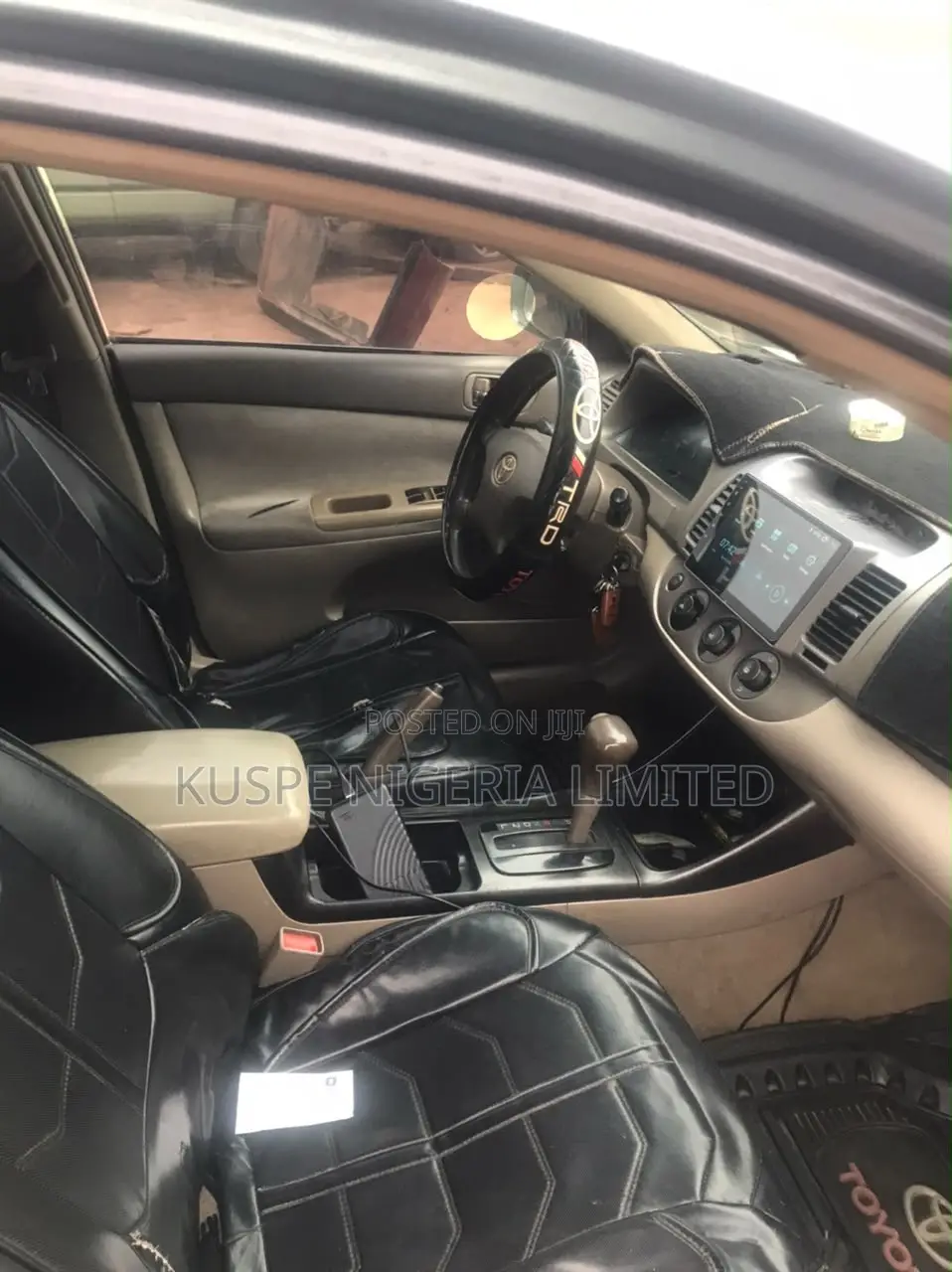 Toyota Camry LE 4dr Sedan (2.4L 4cyl 4A) 2004