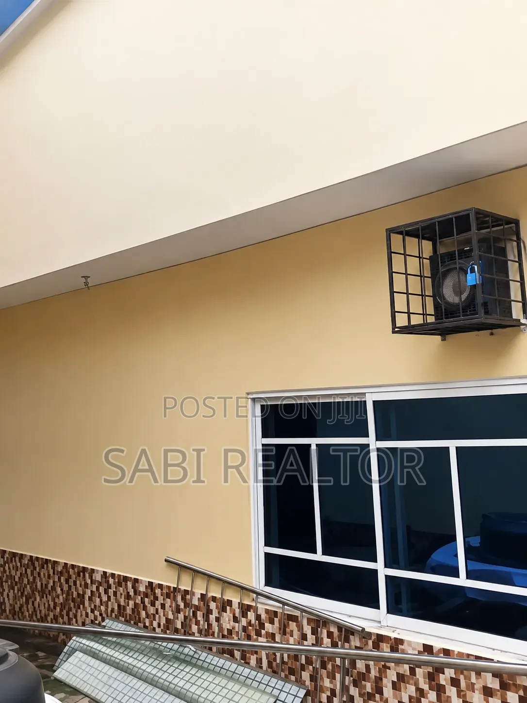 Furnished 5bdrm Duplex in Oshodi Expressway for sale