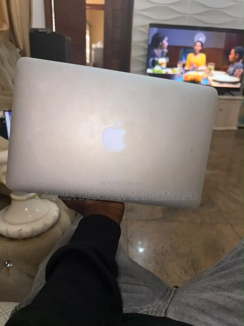 Laptop Apple MacBook Air 8GB Intel Core i5 SSD 256GB