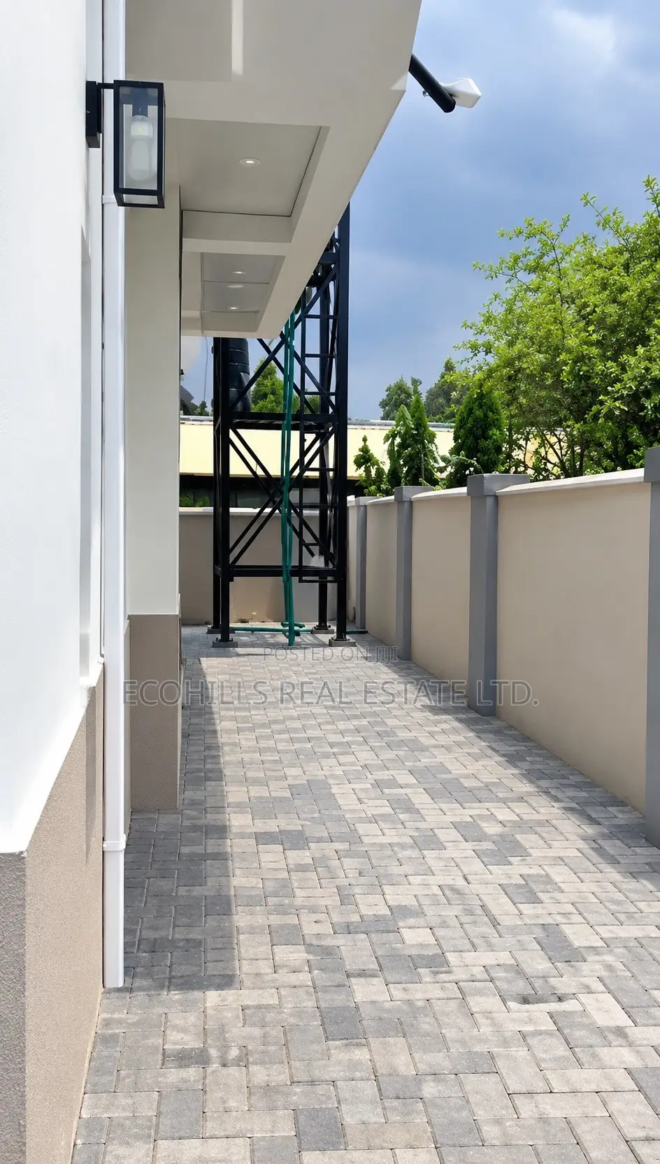 4bdrm Duplex in Galadimawa for sale