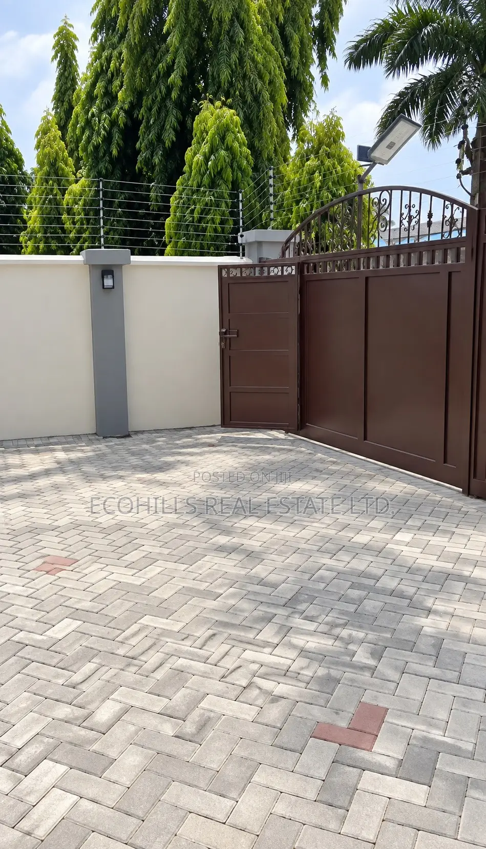 4bdrm Duplex in Galadimawa for sale