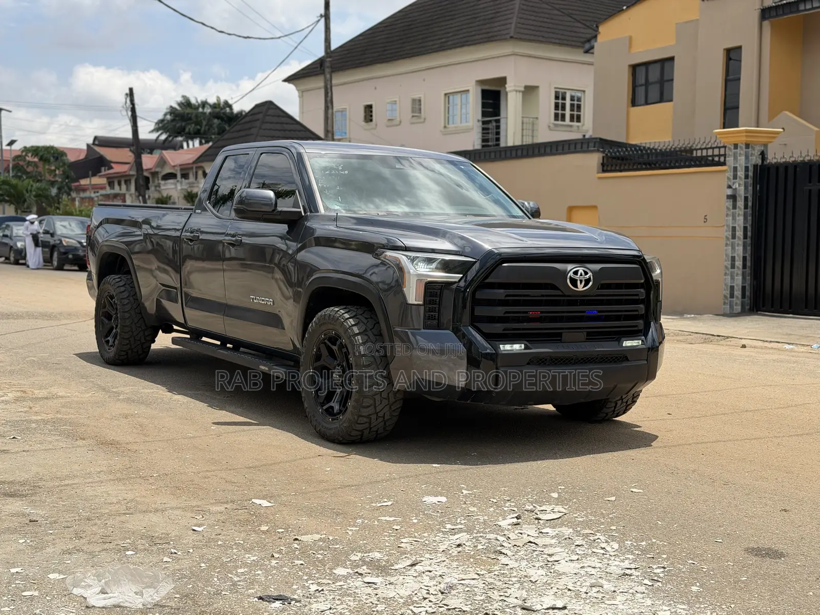 Toyota Tundra SR5 2022 Gray
