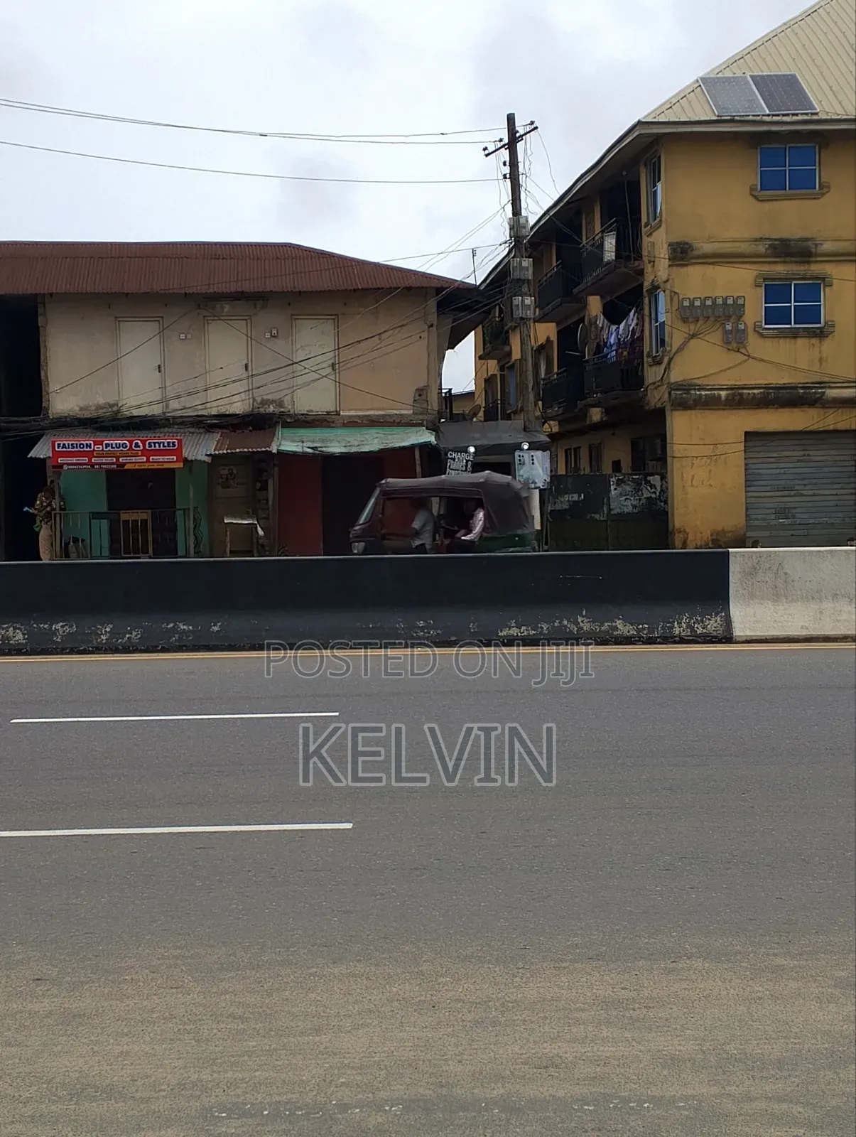 Furnished 5bdrm Room & Parlour in Phc, Aba South for sale