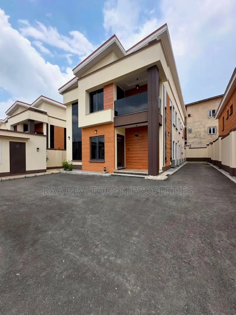 Furnished 4bdrm Duplex in Life Camp for sale