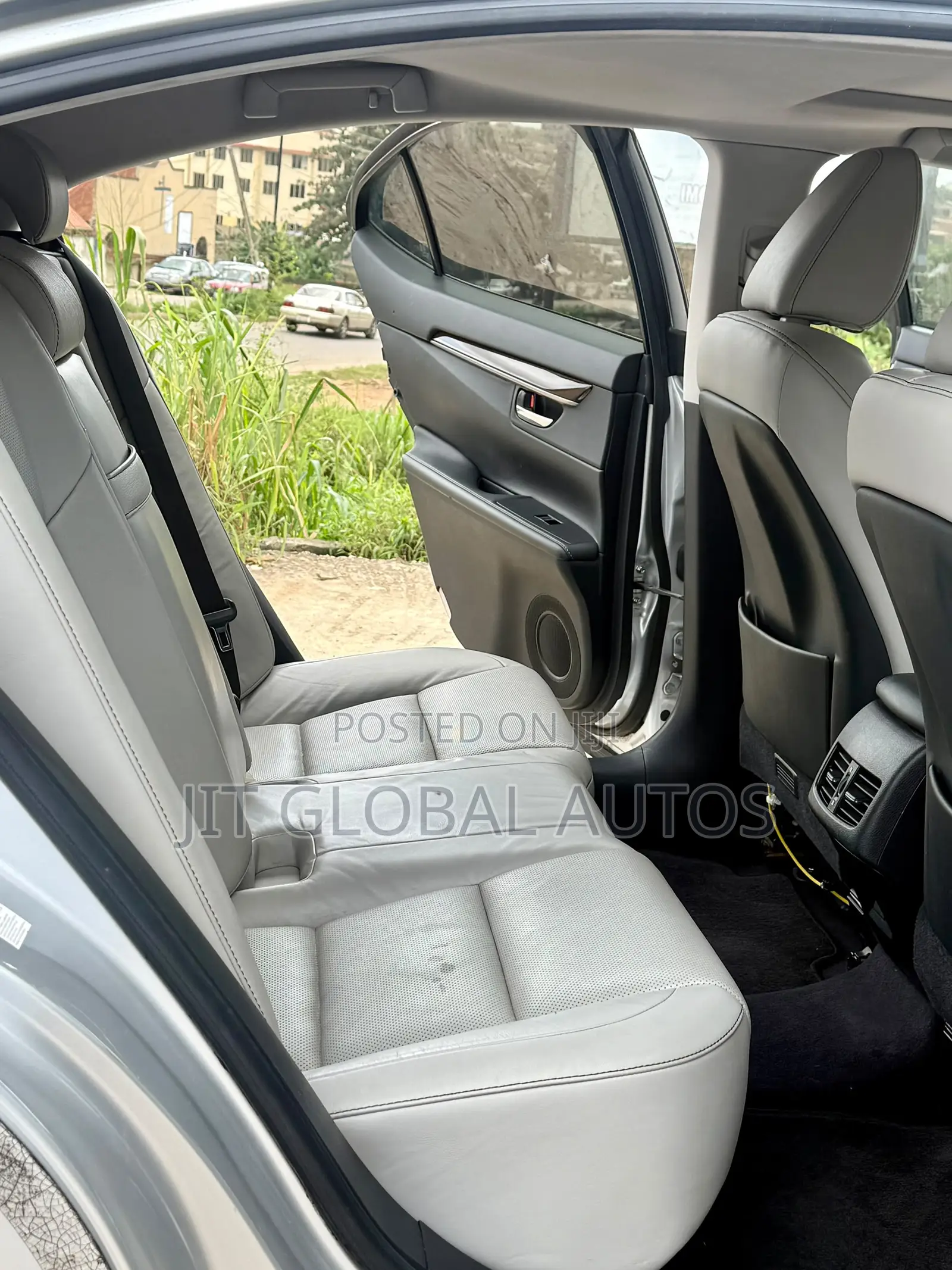 Lexus ES 2014 Silver