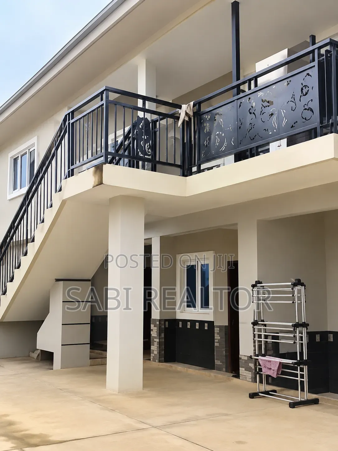 Furnished 3bdrm Block of Flats in Baruwa for sale