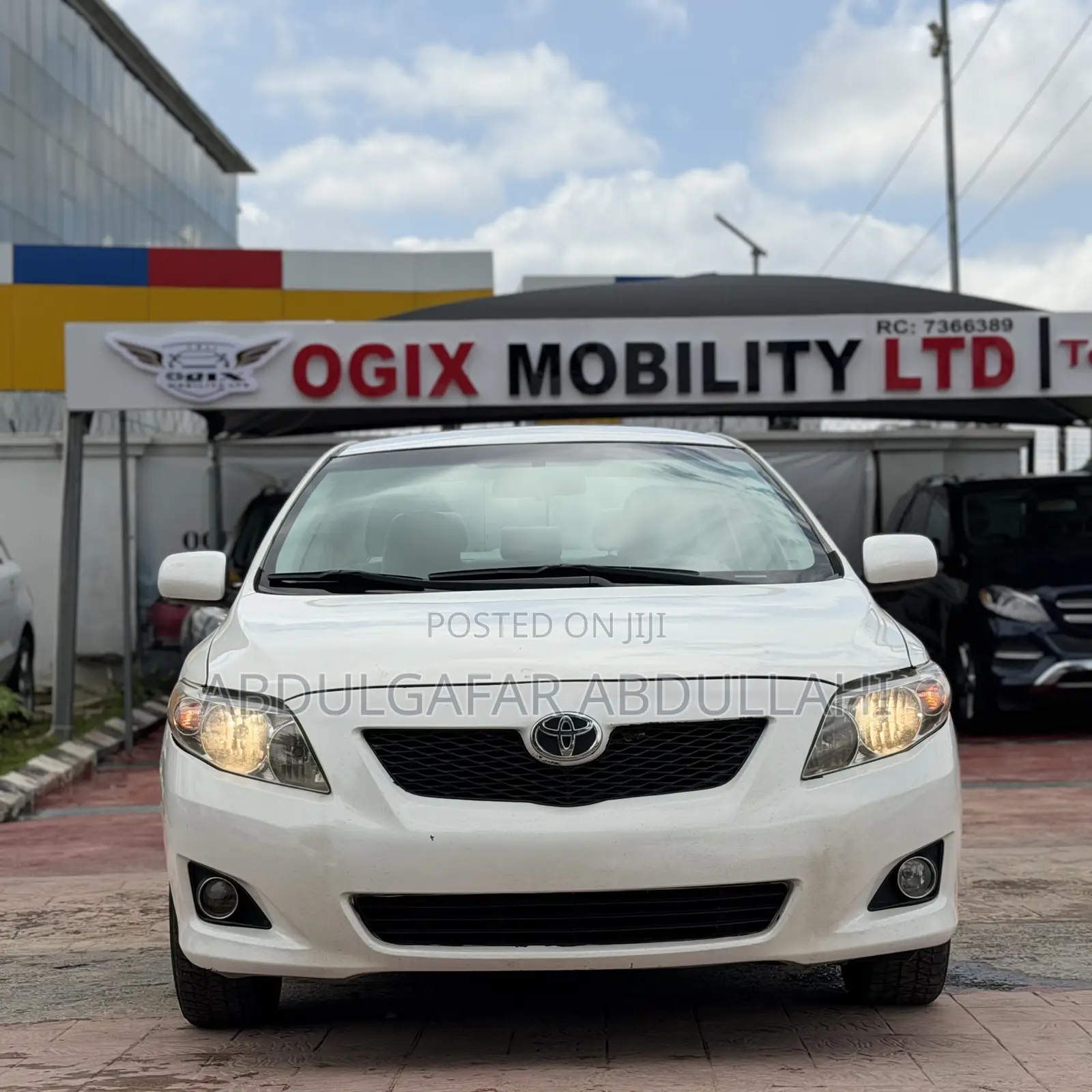 Toyota Corolla LE 4dr Sedan (1.8L 4cyl 4A) 2010 White