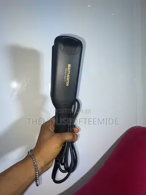 Aesthetic Hot Comb