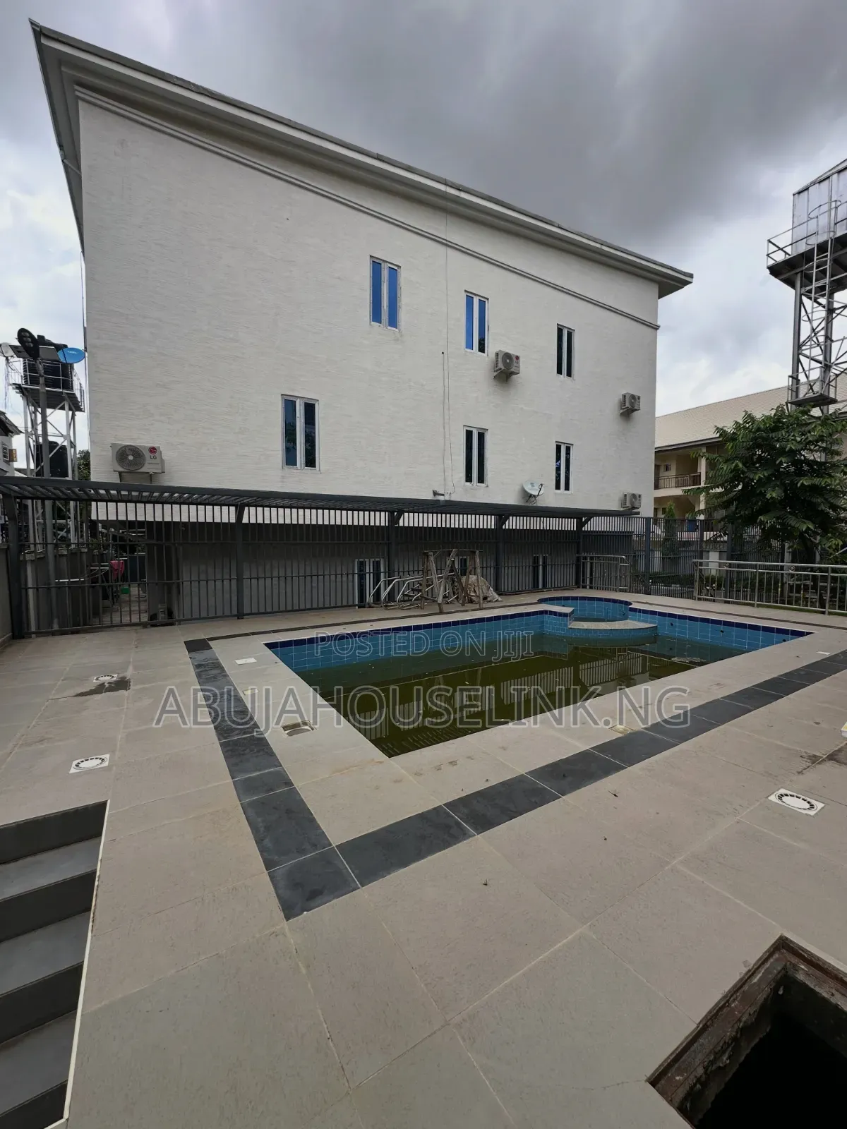 4bdrm Duplex in Utako Abuja for sale