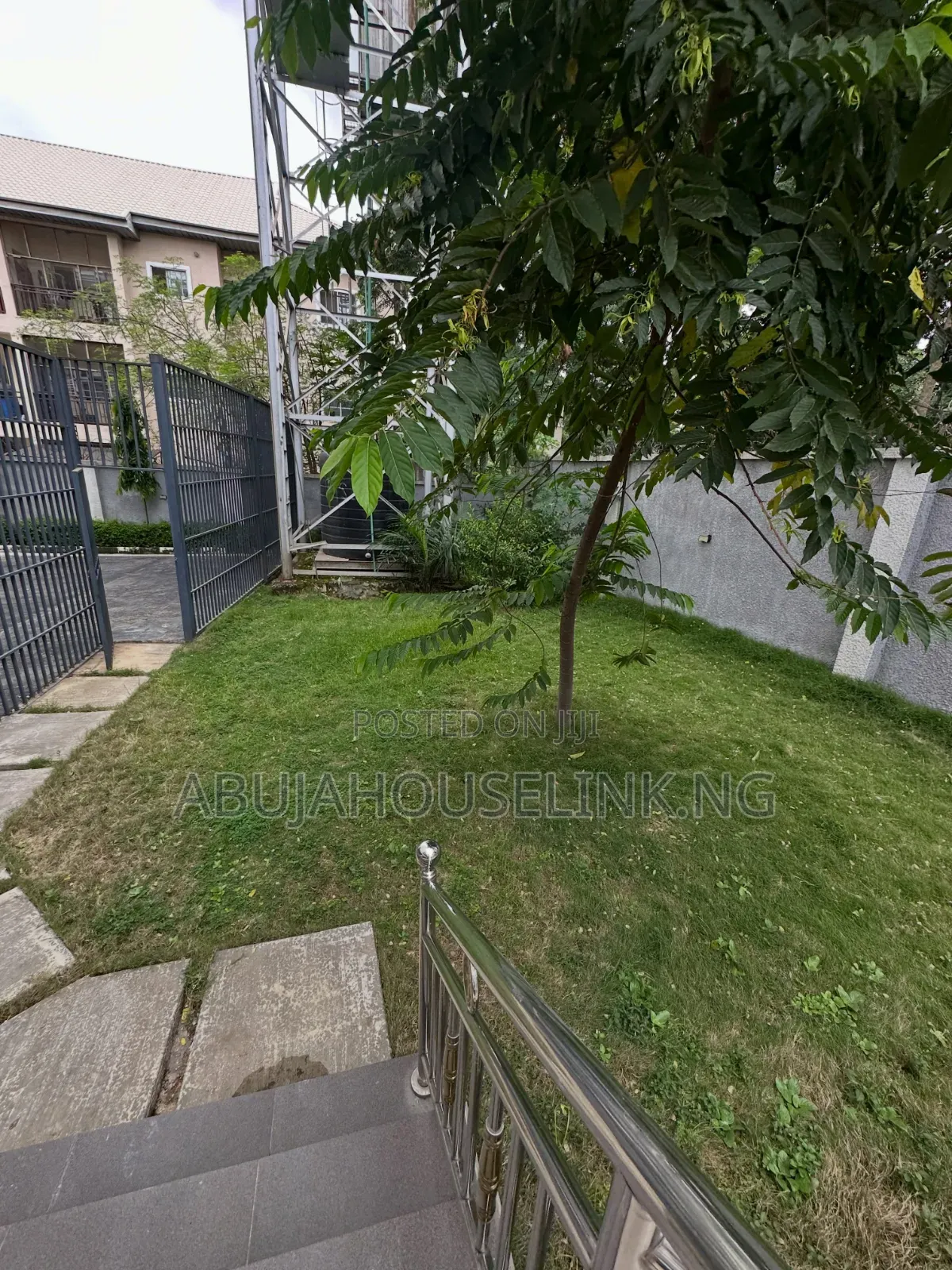 4bdrm Duplex in Utako Abuja for sale