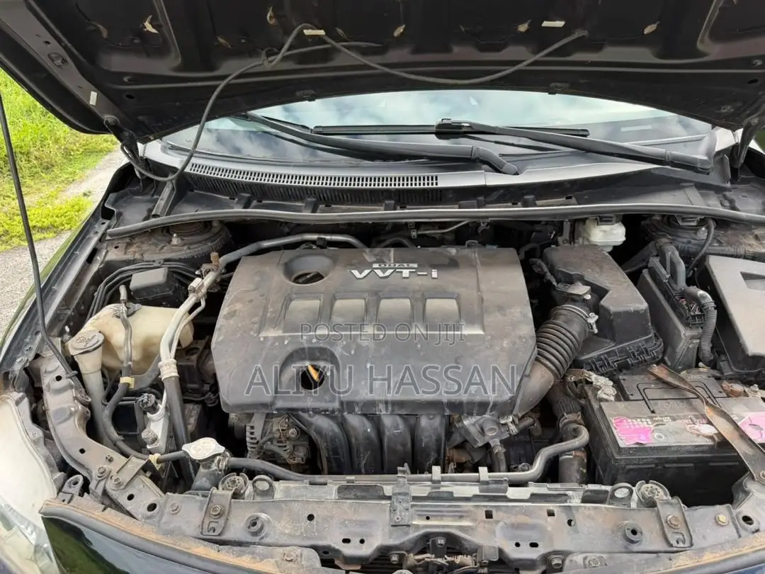 Toyota Corolla 2010 Black