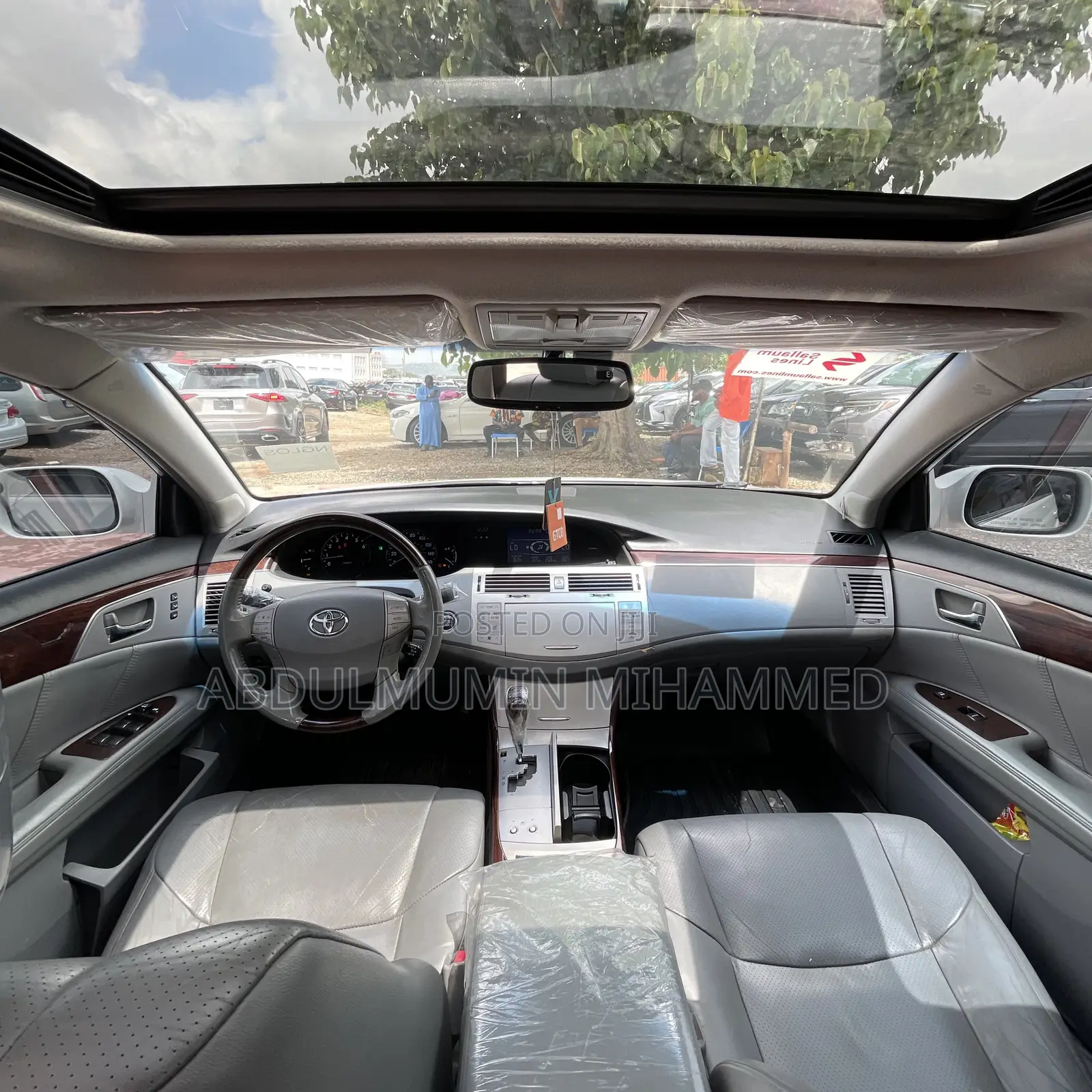 Toyota Avalon Limited 2010 White