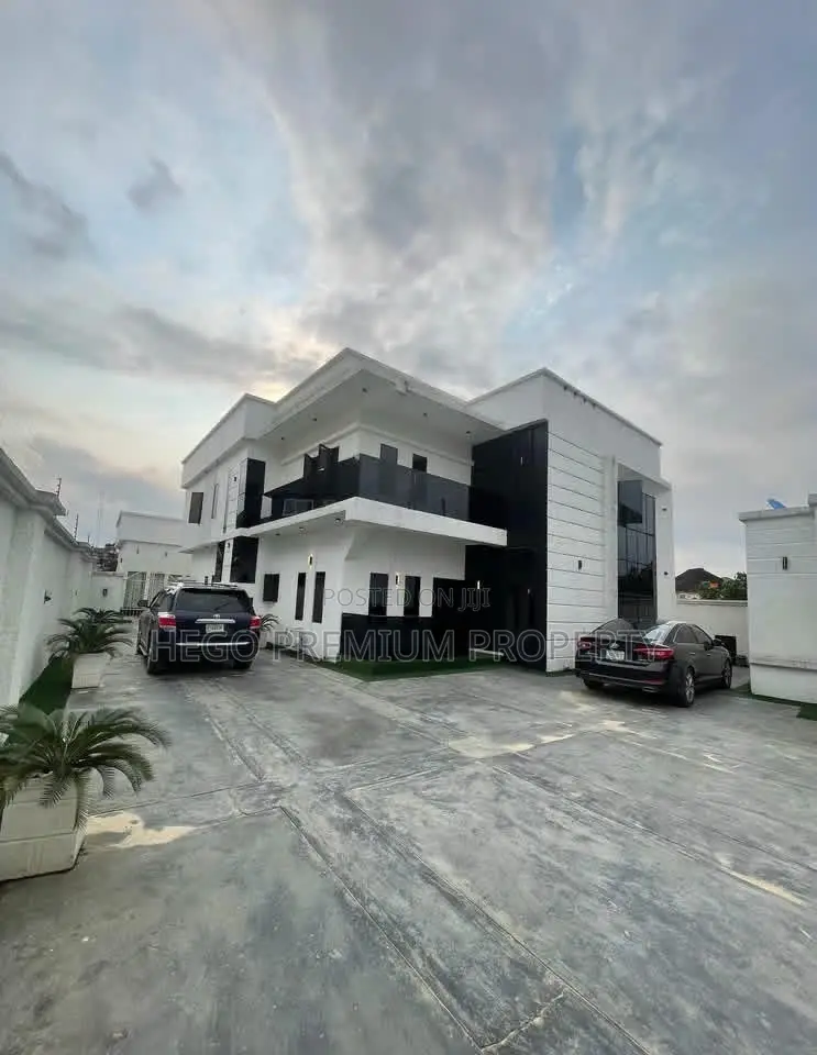 4bdrm Duplex in Radio Estate, Obio-Akpor for sale