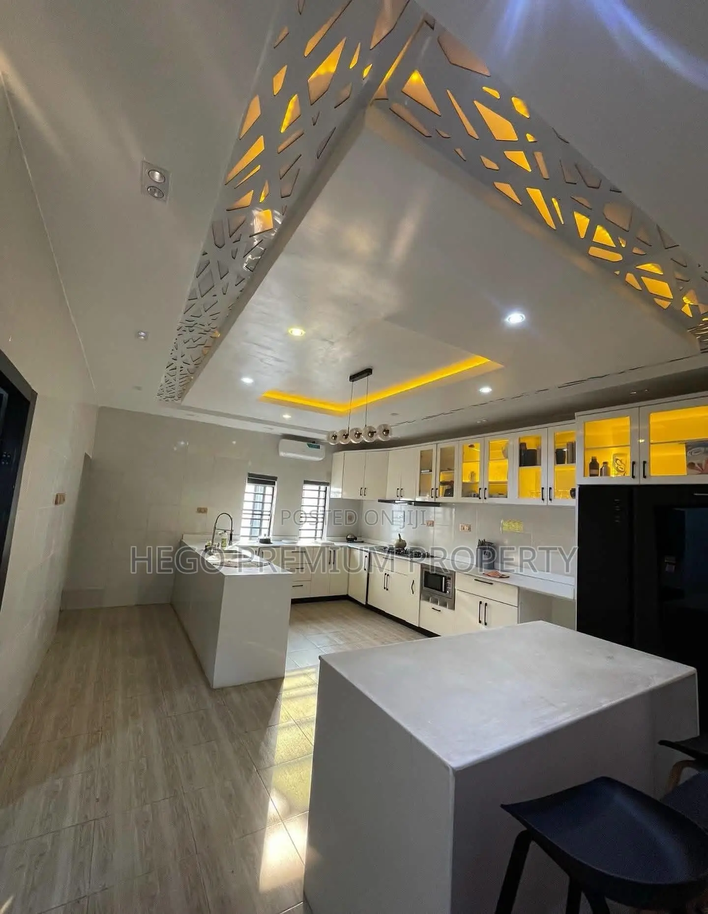 4bdrm Duplex in Radio Estate, Obio-Akpor for sale