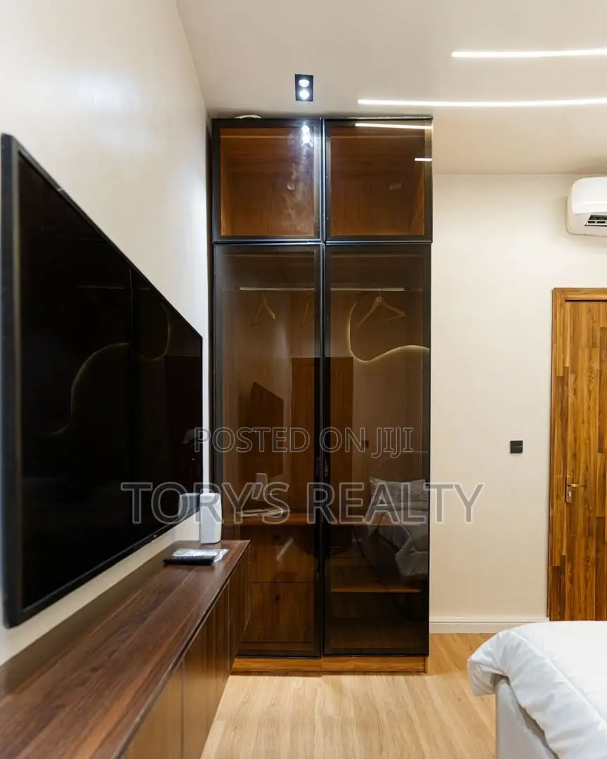 Luxuriously Furnished 3 Bedroom Semi-Detached Duplex
