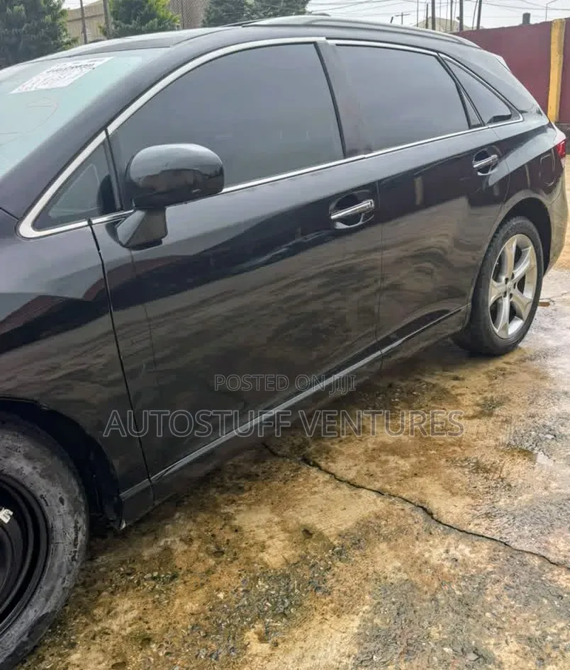Toyota Venza XLE 2009 Black