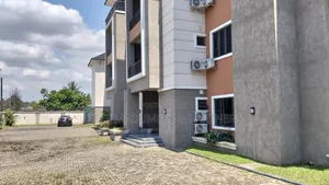 3bdrm Block of Flats in New Gra Phase 1 / 2 for rent