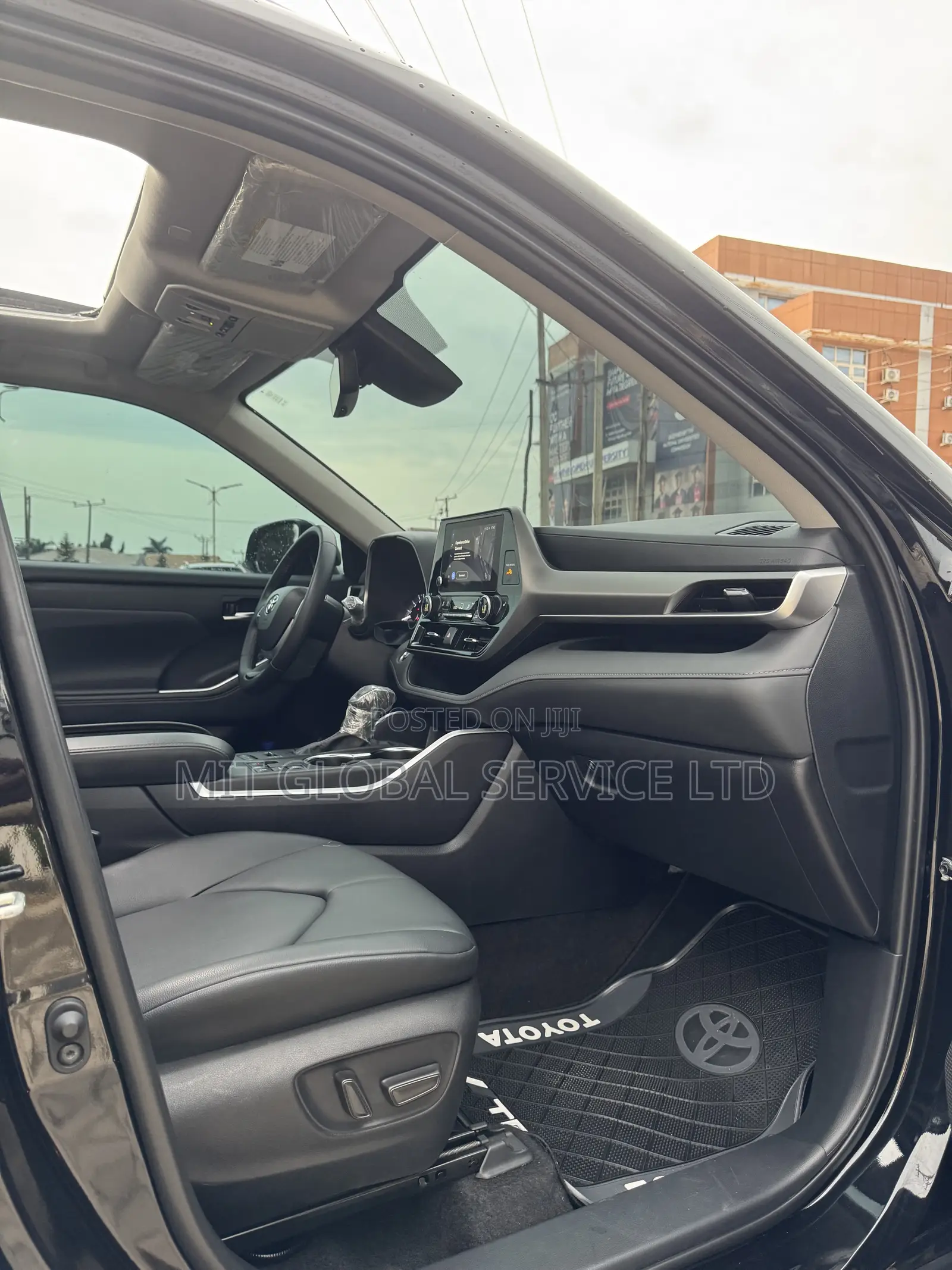 Toyota Highlander XLE AWD 2024 Black