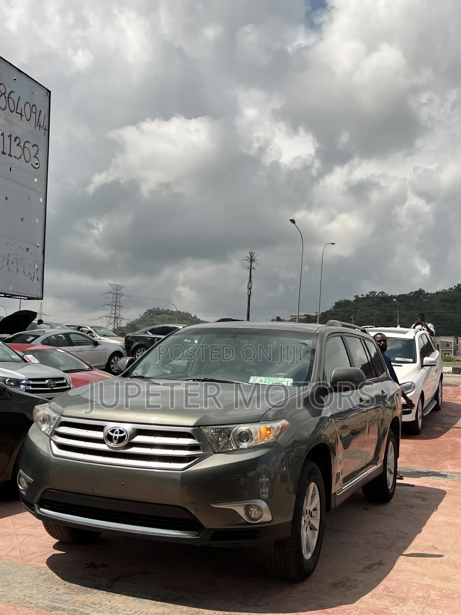 Toyota Highlander 3.5L 4WD 2013 Green