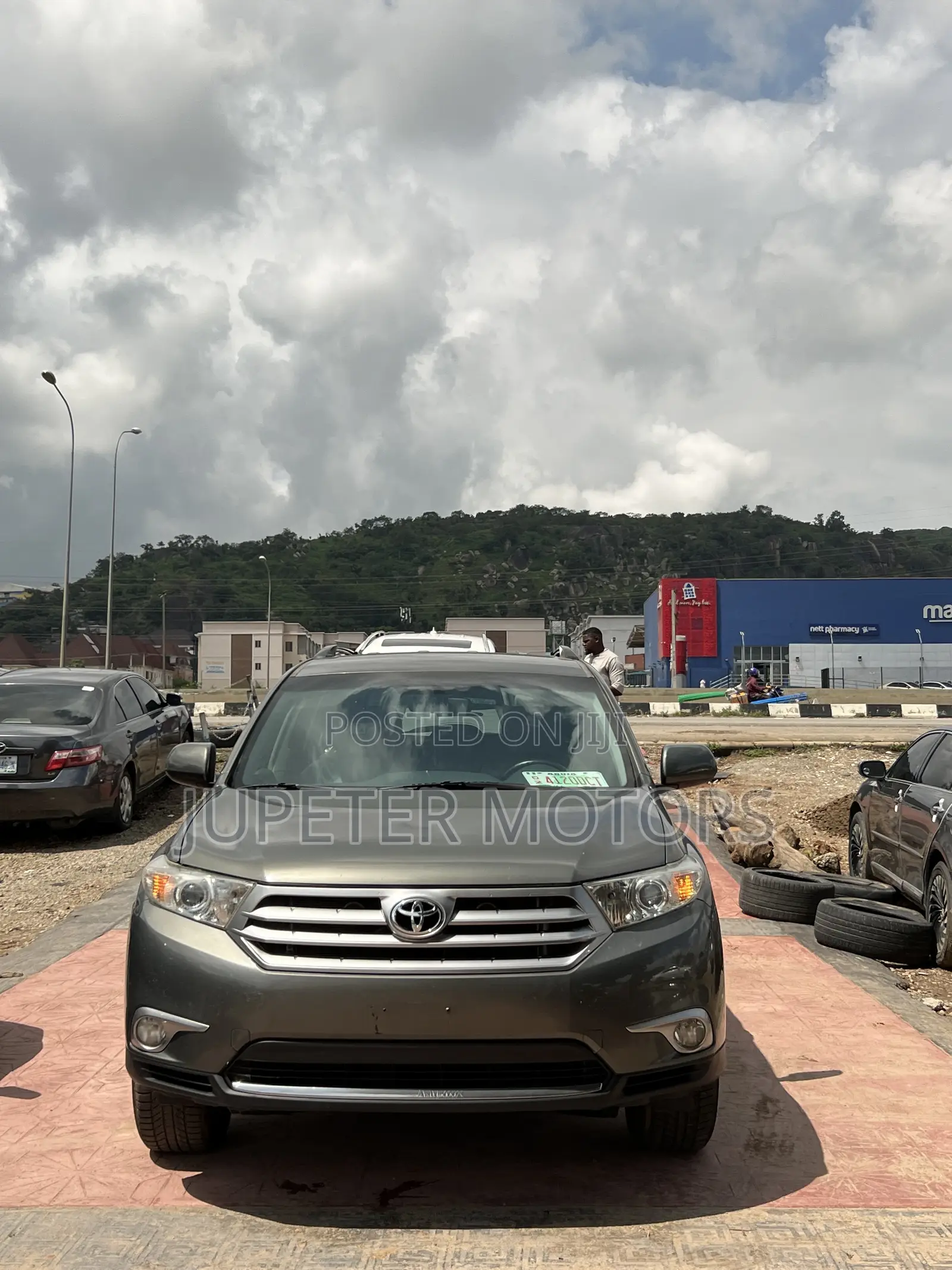 Toyota Highlander 3.5L 4WD 2013 Green