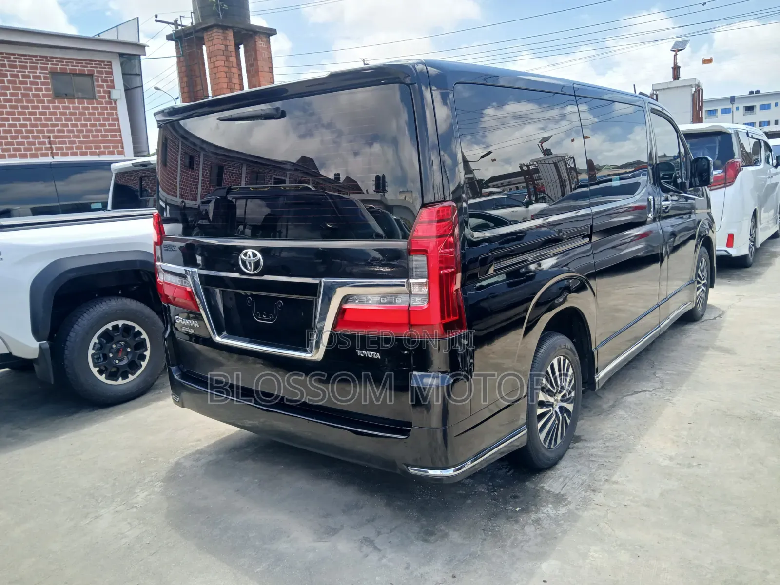 Toyota HiAce 2020 Black