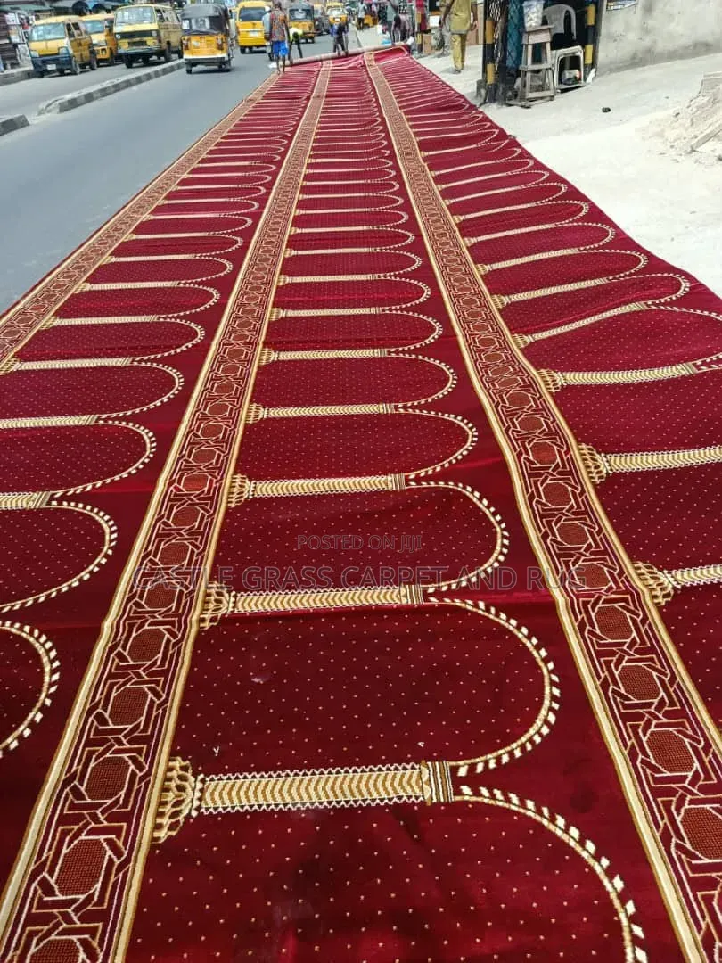 Diamond Crest Centre Rug