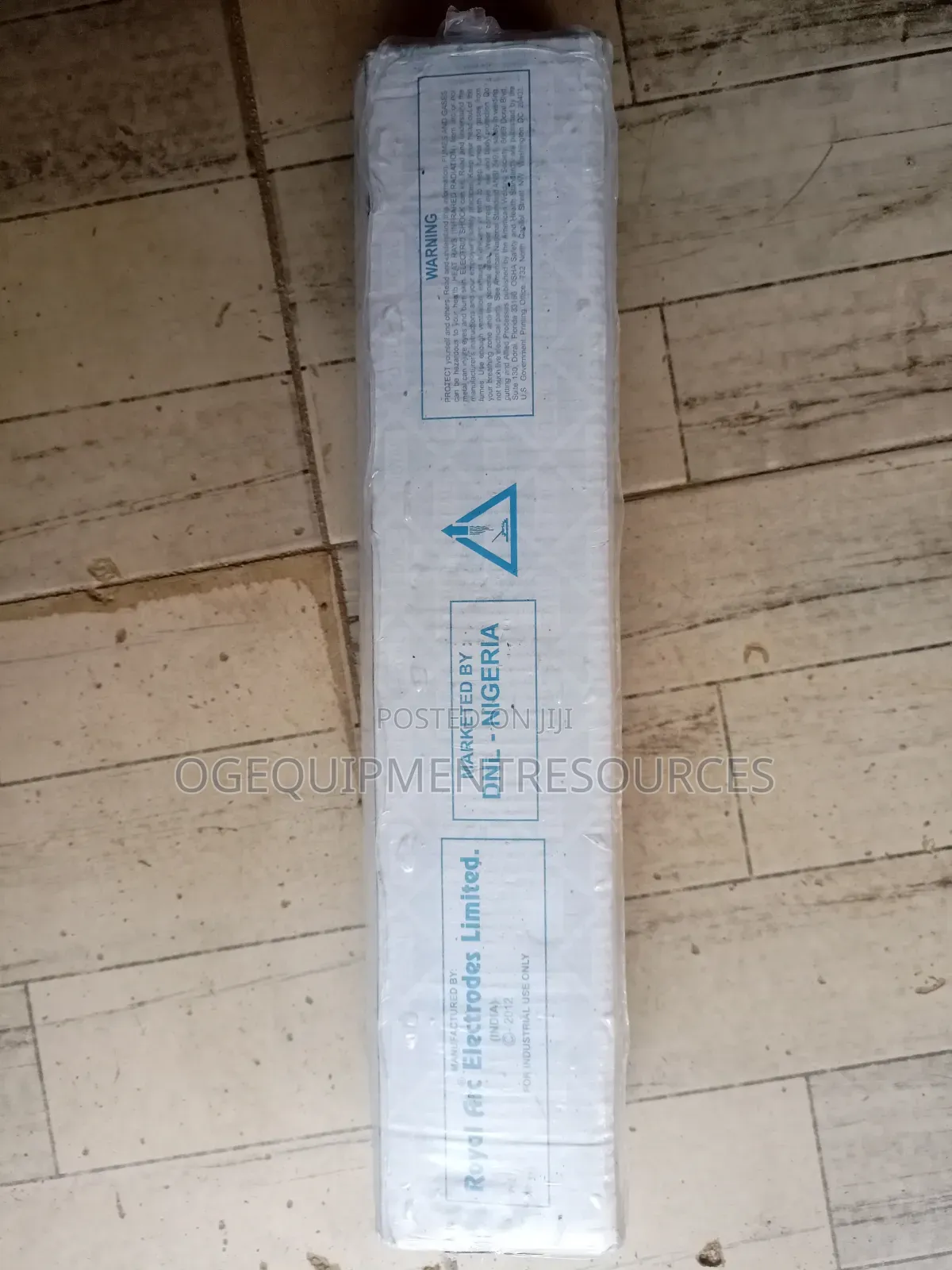 Royal Arc Electrodes E7018 (2.50 X 350mm) Low-Hydrogen.