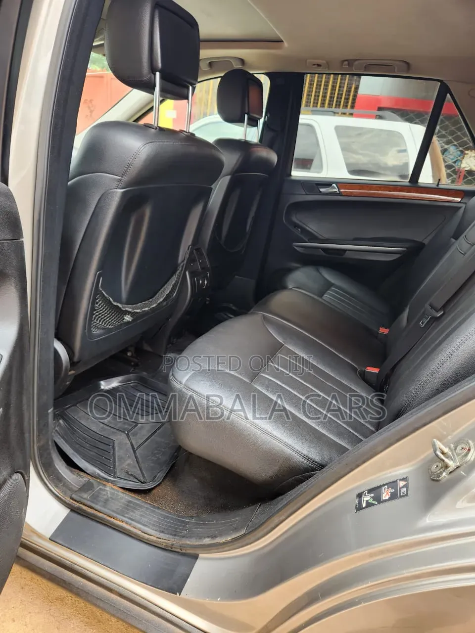 Mercedes-Benz M Class 2010 Brown