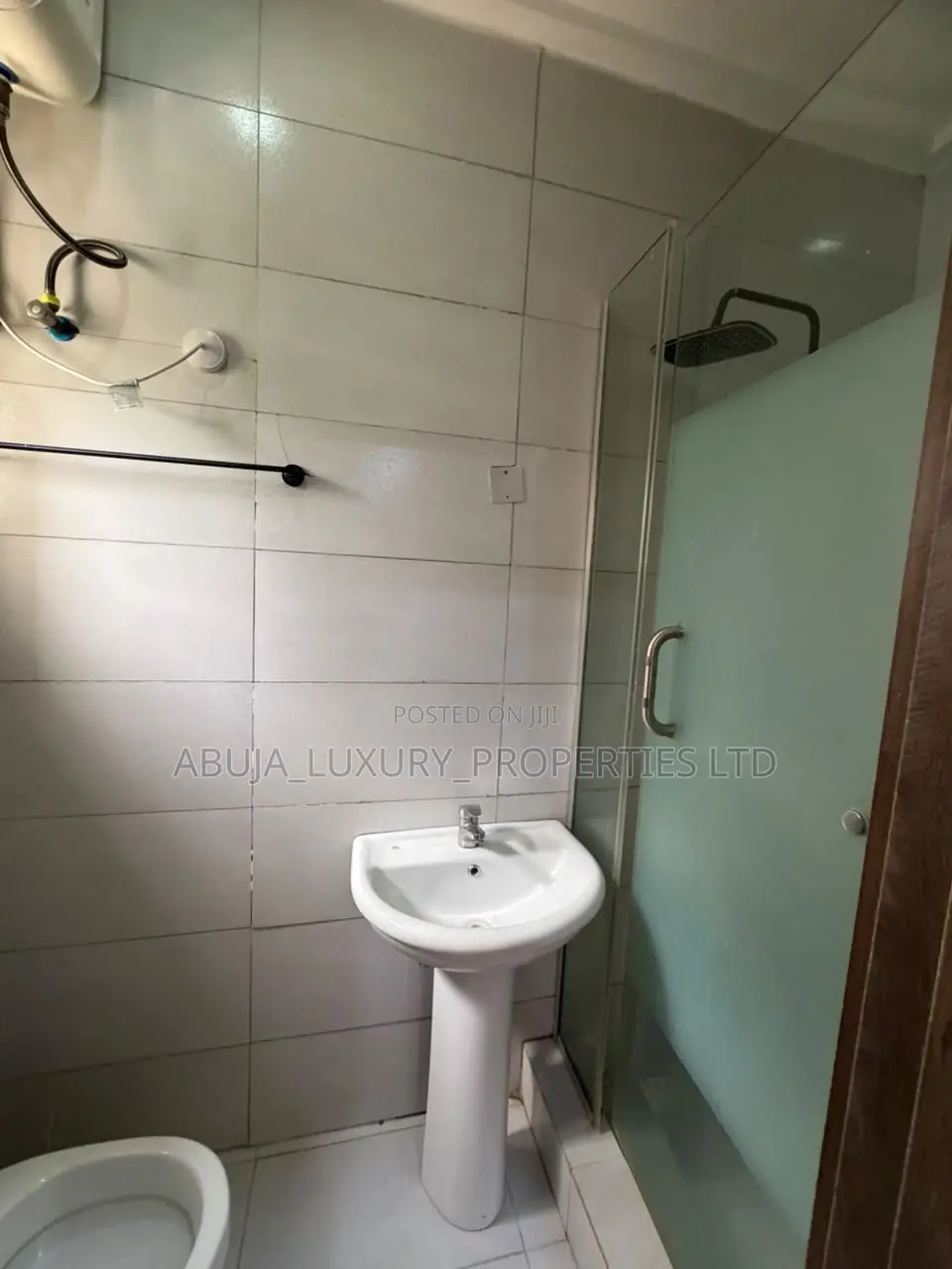 4bdrm Townhouse / Terrace in Katampe Extension for rent