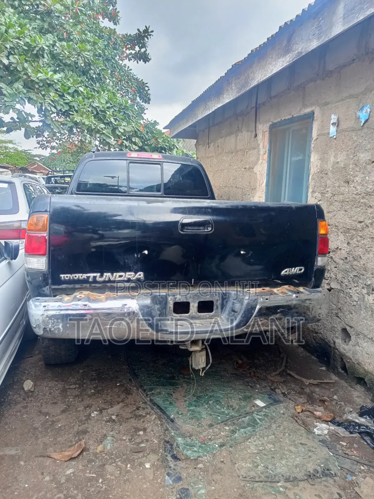 Toyota Tundra 2002 Black