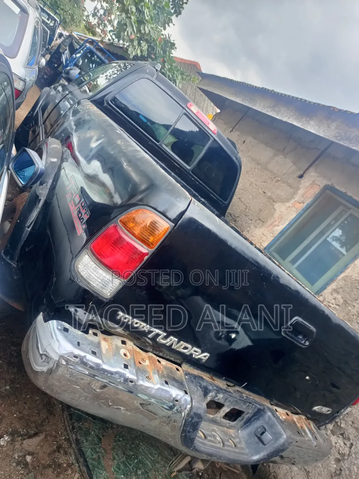 Toyota Tundra 2002 Black