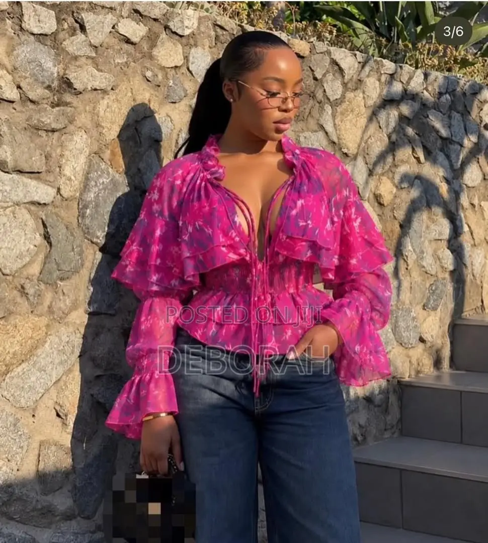 A Fashionable Flower Top