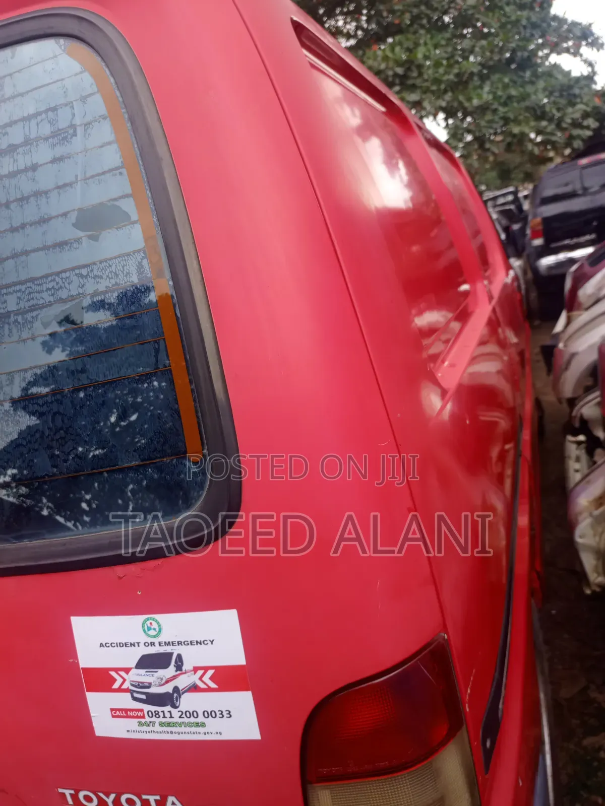 Toyota HiAce 1998 Red