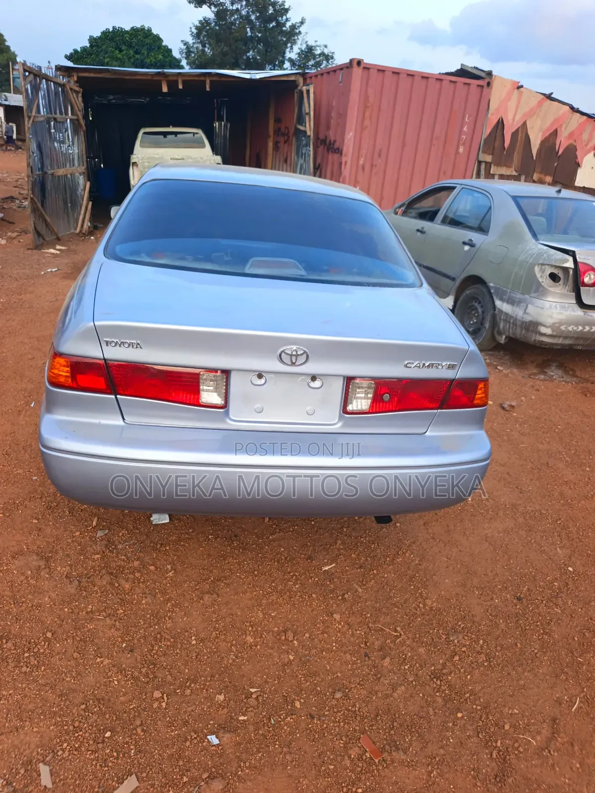 Toyota Camry LE 4dr Sedan (2.2L 4cyl 4A) 2000 Silver