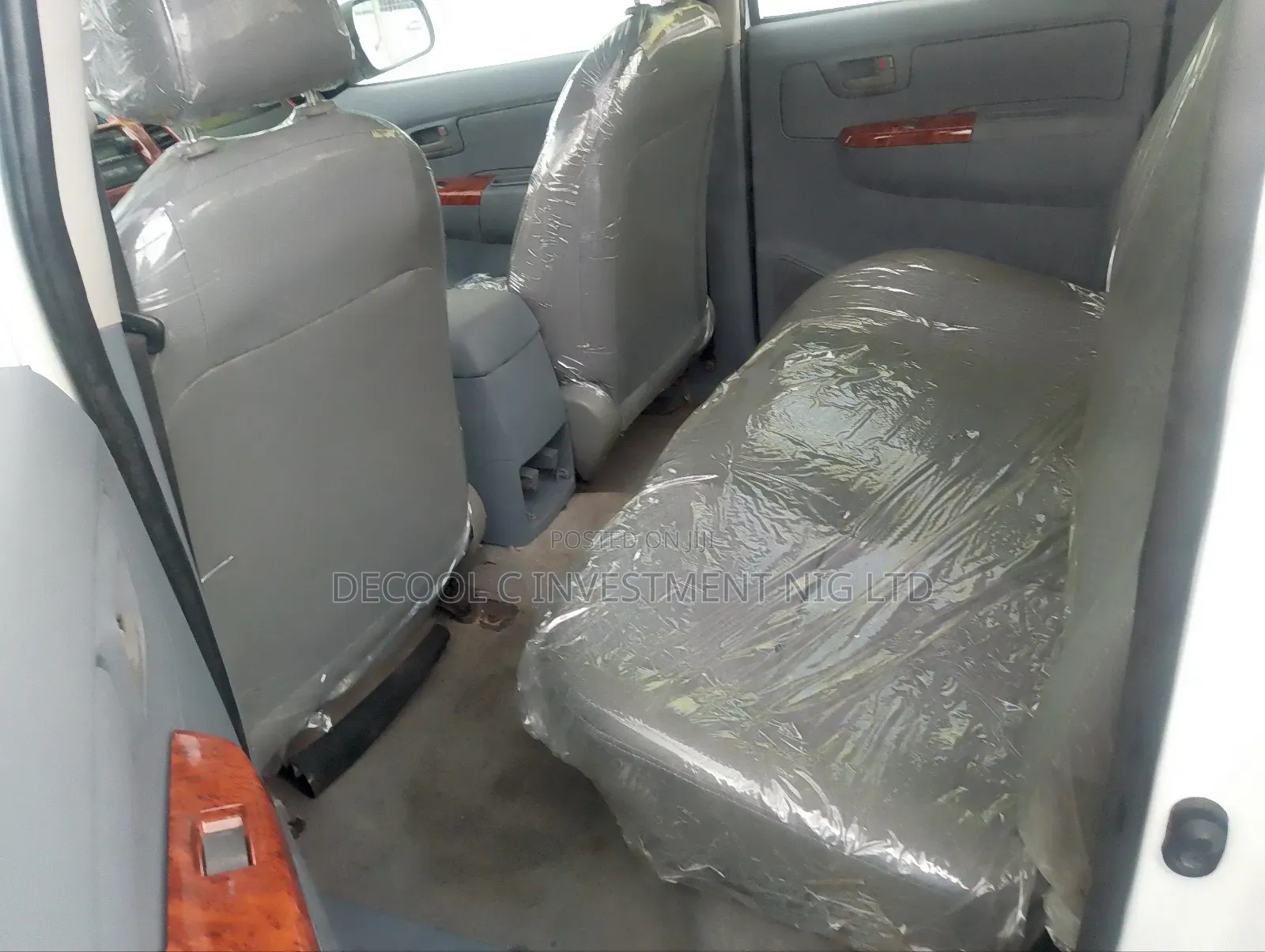 Toyota Hilux SR 4x4 2013 White