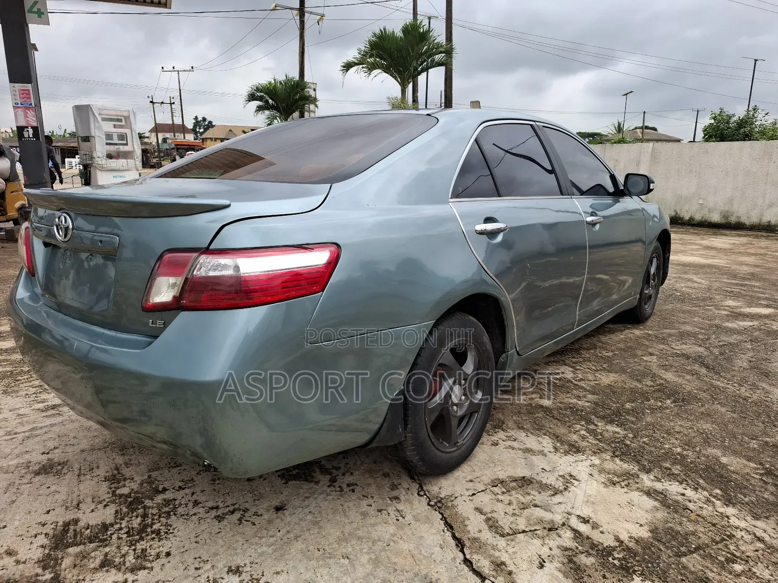 Toyota Camry 2.4 LE 2008 Pearl