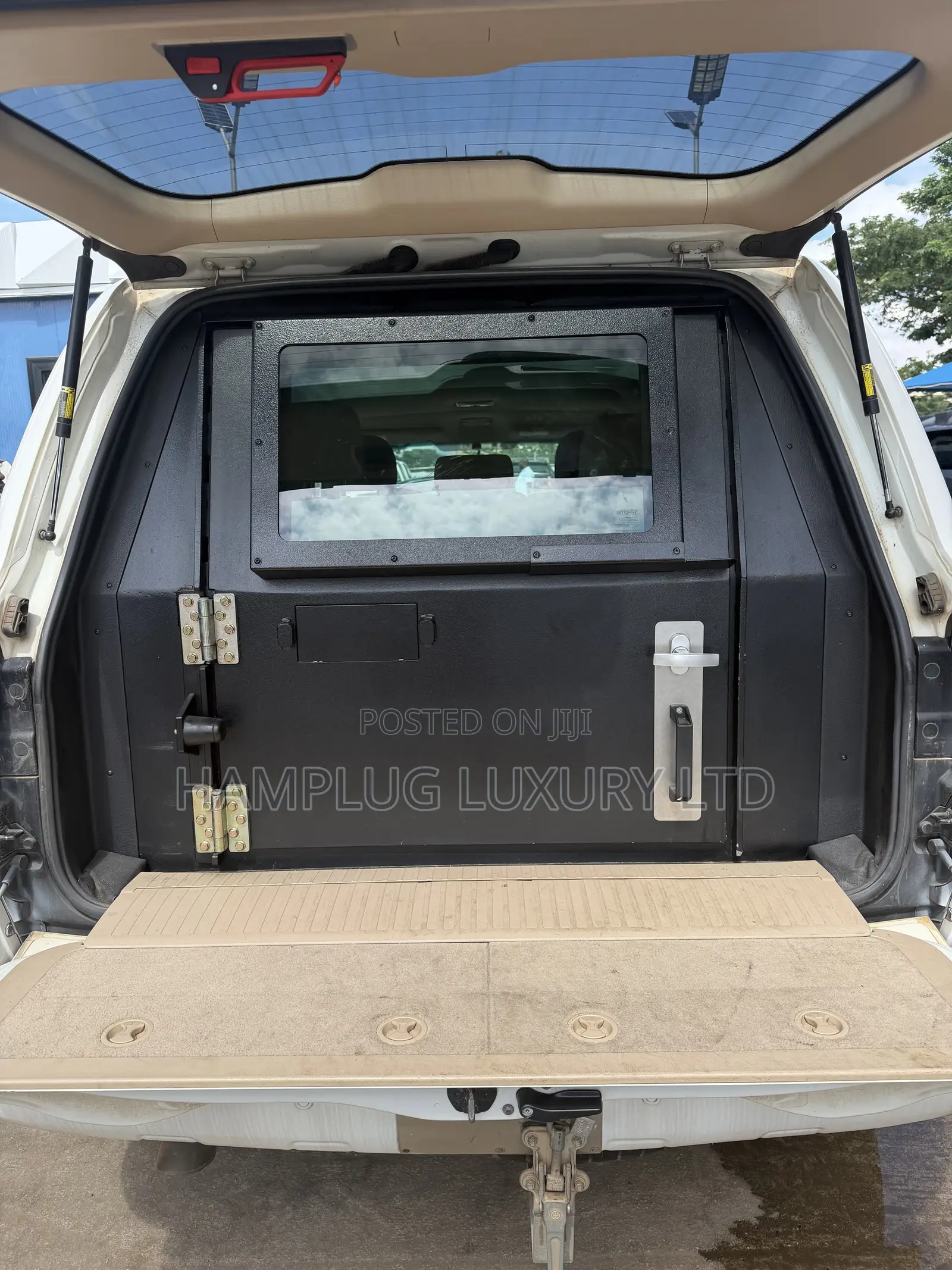 Toyota Land Cruiser 2013 White