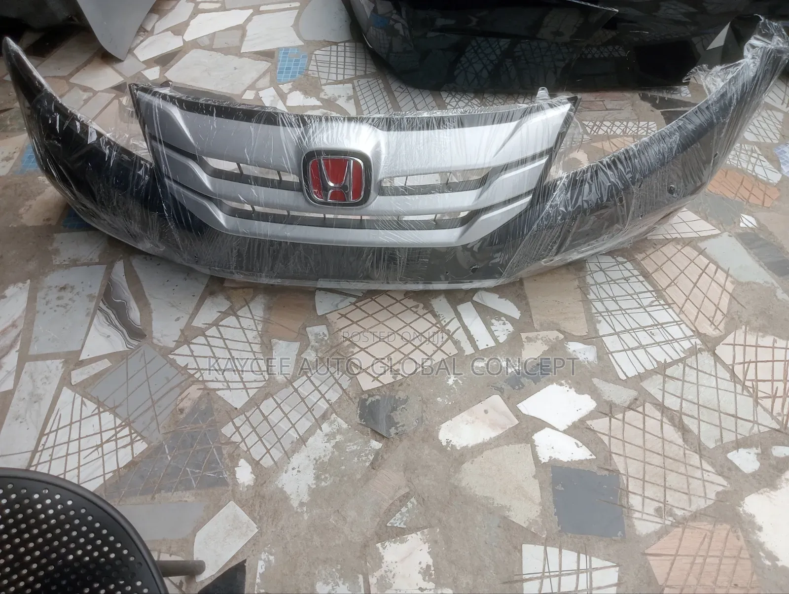 Complete Front Bumper Honda Crosstour 2014 Model With Front Grille