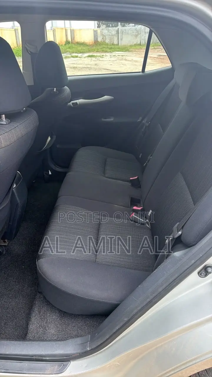 Toyota Auris 2007 Gold