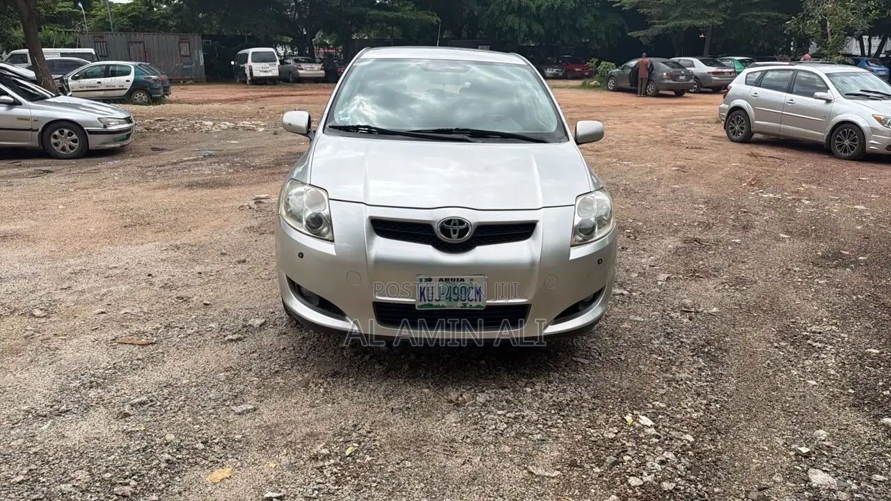 Toyota Auris 2007 Gold