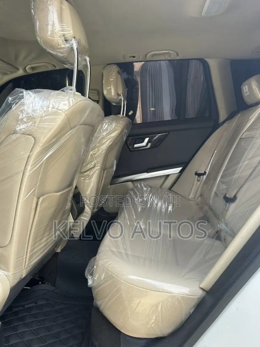 Mercedes-Benz GLK-Class 350 4MATIC 2013 White