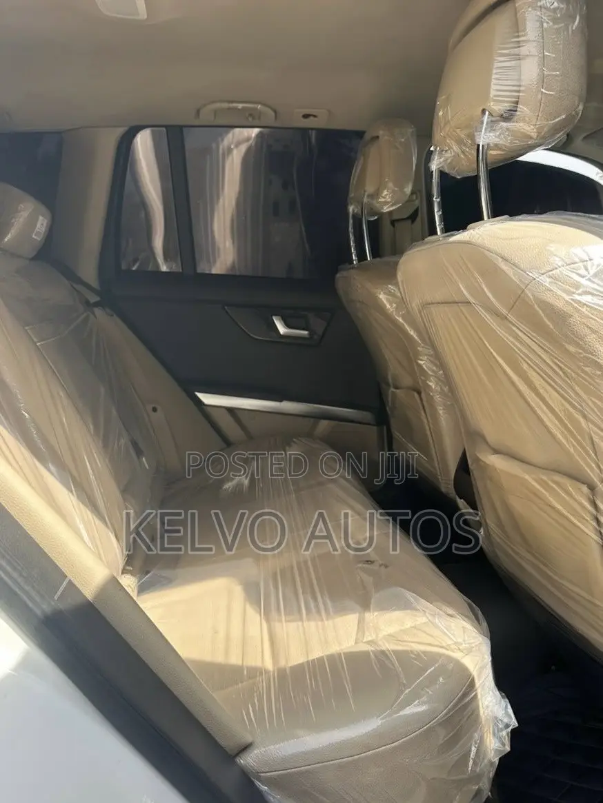 Mercedes-Benz GLK-Class 350 4MATIC 2013 White