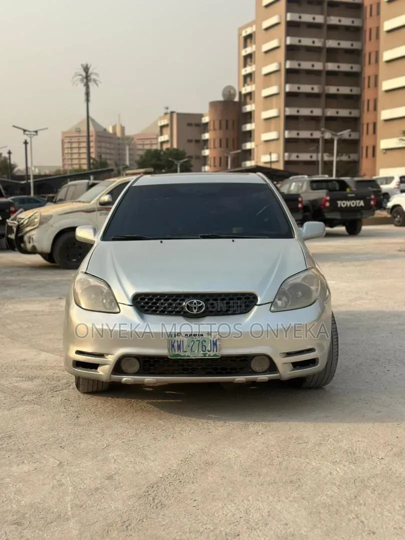 Toyota Matrix XR Hatchback AWD (1.8L 4cyl 4A) 2003 Silver