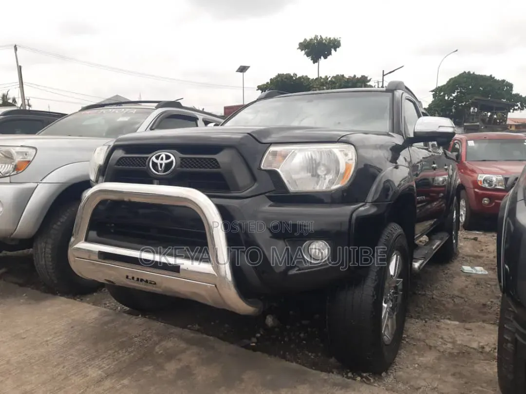Toyota Tacoma Access Cab 4x4 4.0L V6 5-Speed Automatic 2013 Black