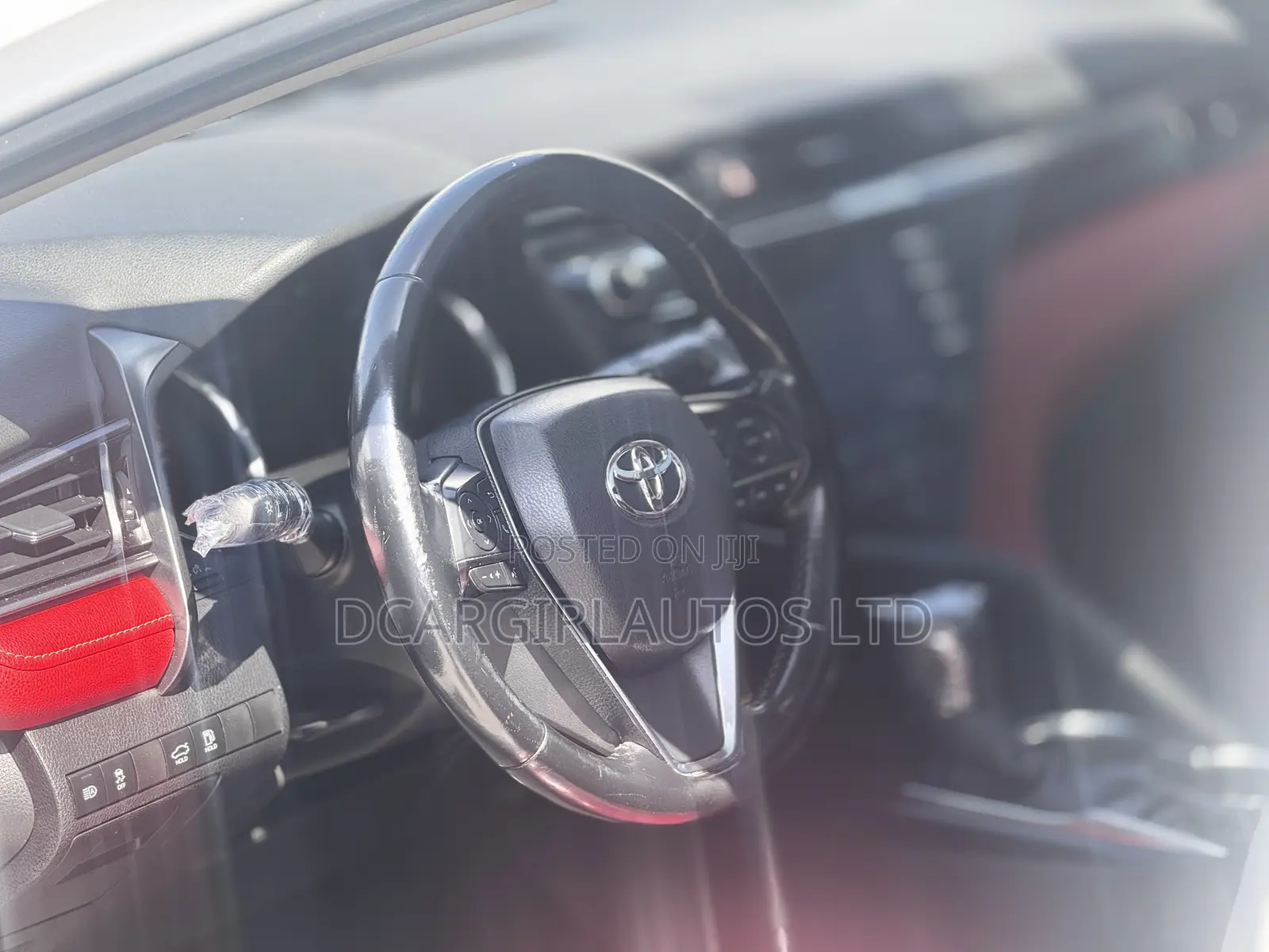 Toyota Camry XSE V6 (3.5L V6 8A) 2019 Black