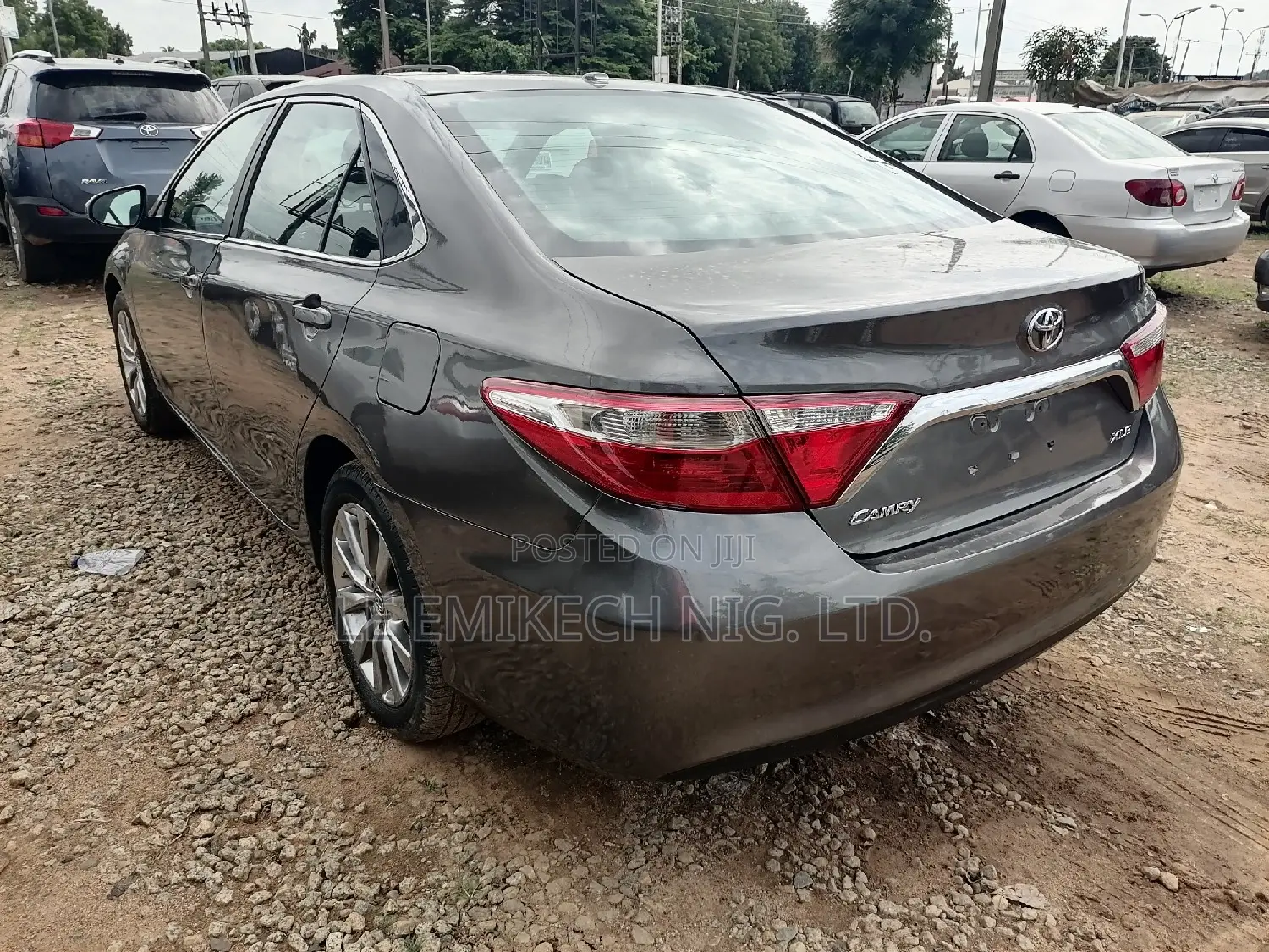 Toyota Camry 2016 Gray