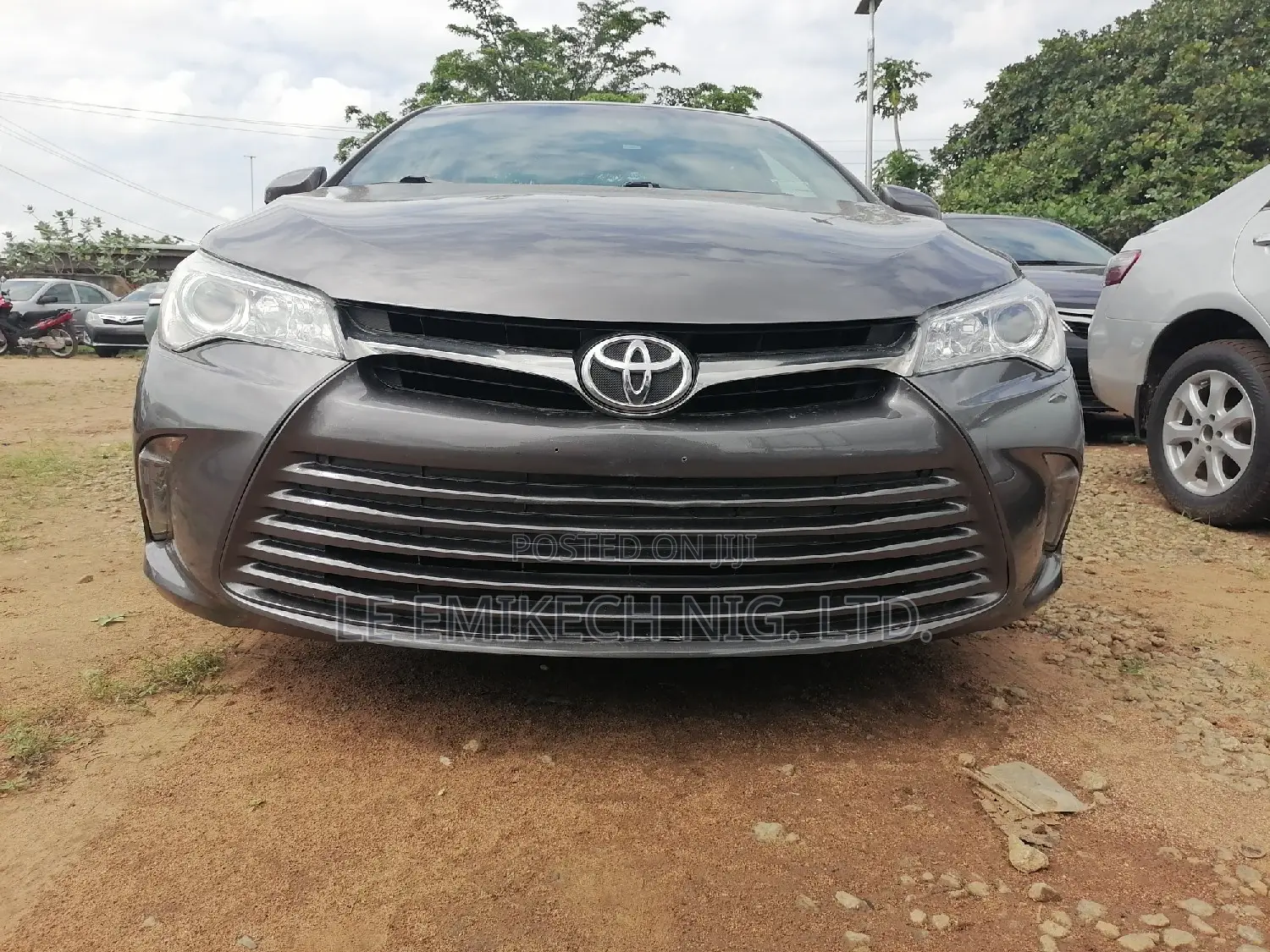 Toyota Camry 2016 Gray