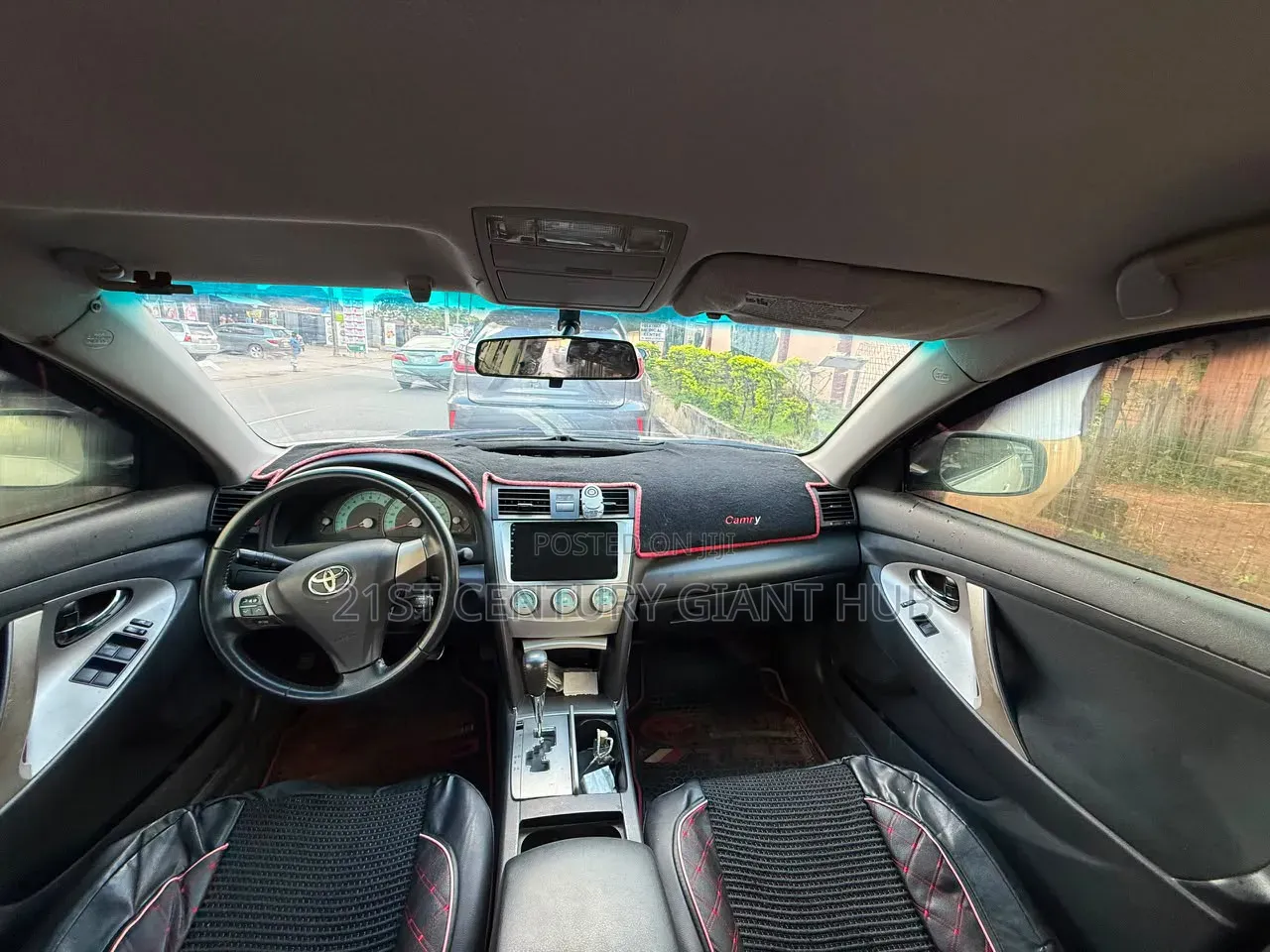 Toyota Corolla Base 4dr Sedan (1.8L 4cyl 5M) 2010 Gray